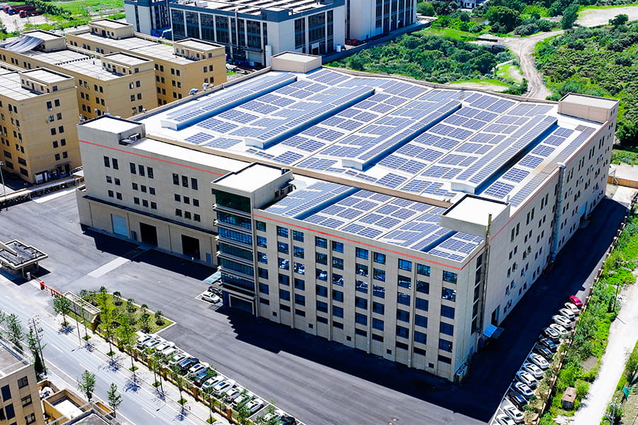 المصنع خارج